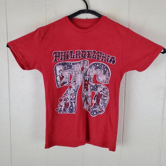 Other - Philadelphia 76Ers Shirt Mens Small Red Paul Carpenter Art Graphic Short Sleeve